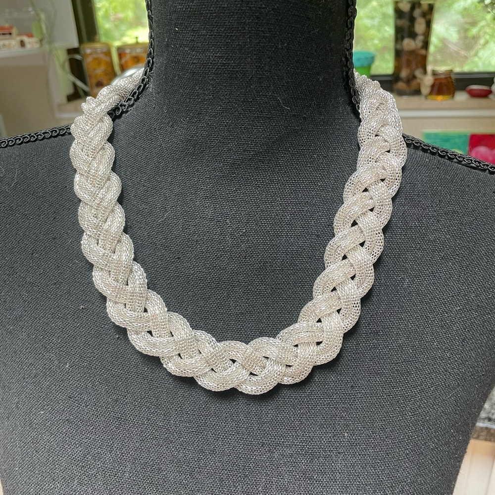 Norther Clover Chic Silver Braided Necklace